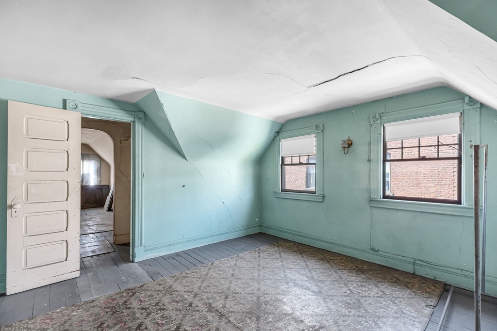 18 Wendell Place Springfield, MA 01105 - Photo 37 of 42