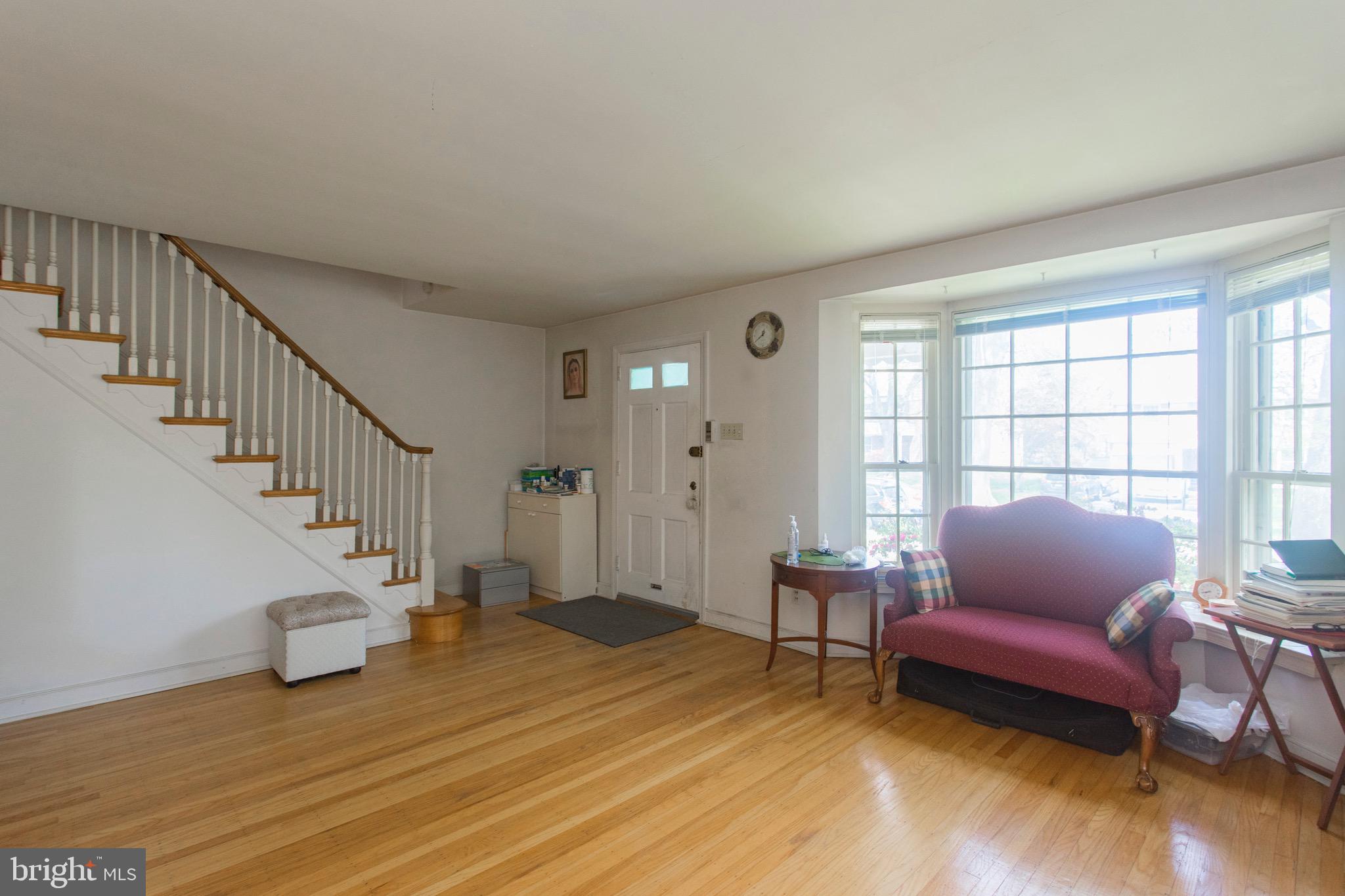 24 Dewey Road Cheltenham, PA 19012 - Photo 3 of 19 Gallery Image 3