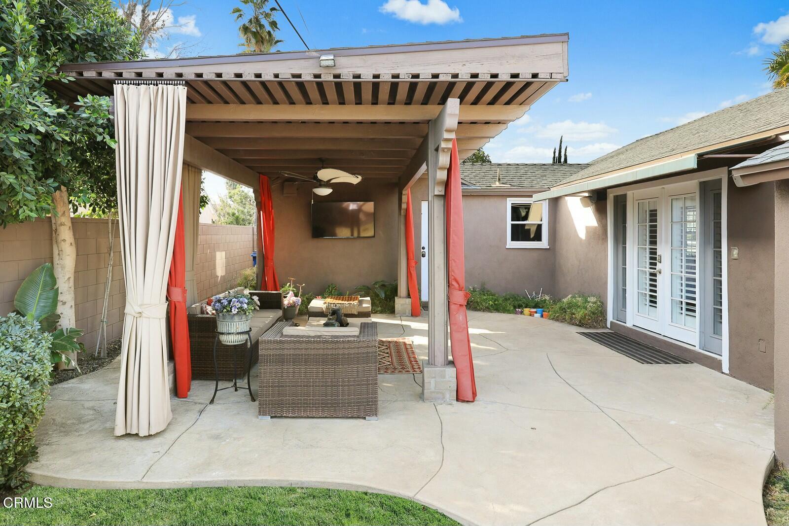 6708 Ranchito Avenue Van Nuys, CA 91405 - Photo 26 of 37 a front view of a house with patio