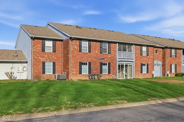 $135,000 | 1602 Queensbridge Square, Unit 7, Indianapolis, IN 46219