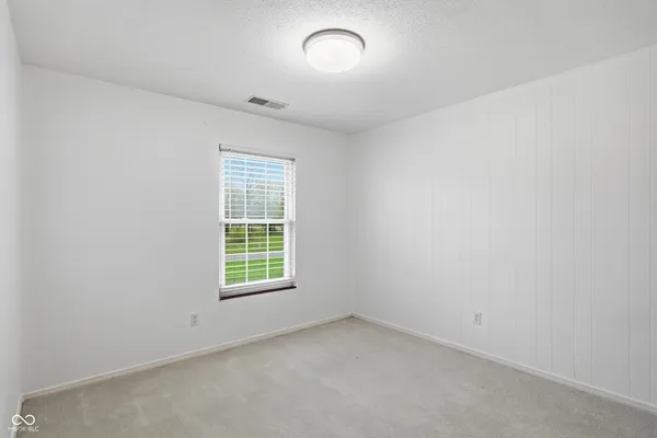 $135,000 | 1602 Queensbridge Square, Unit 7, Indianapolis, IN 46219