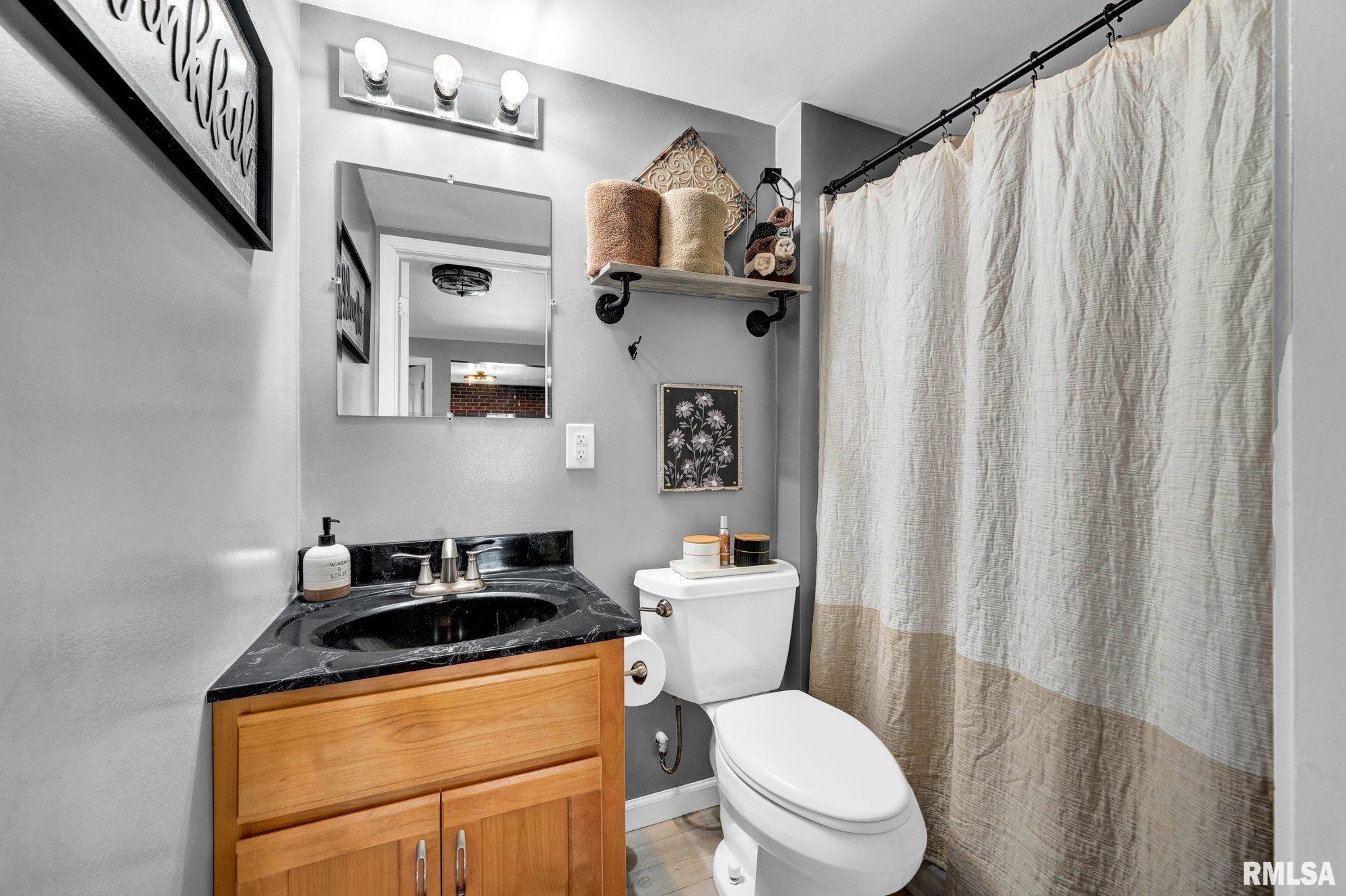 1122 Sun Road Washburn, IL 61570 - Photo 21 of 57