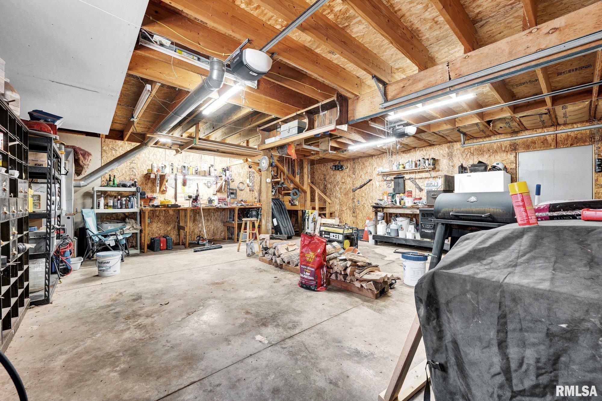 1122 Sun Road Washburn, IL 61570 - Photo 26 of 57