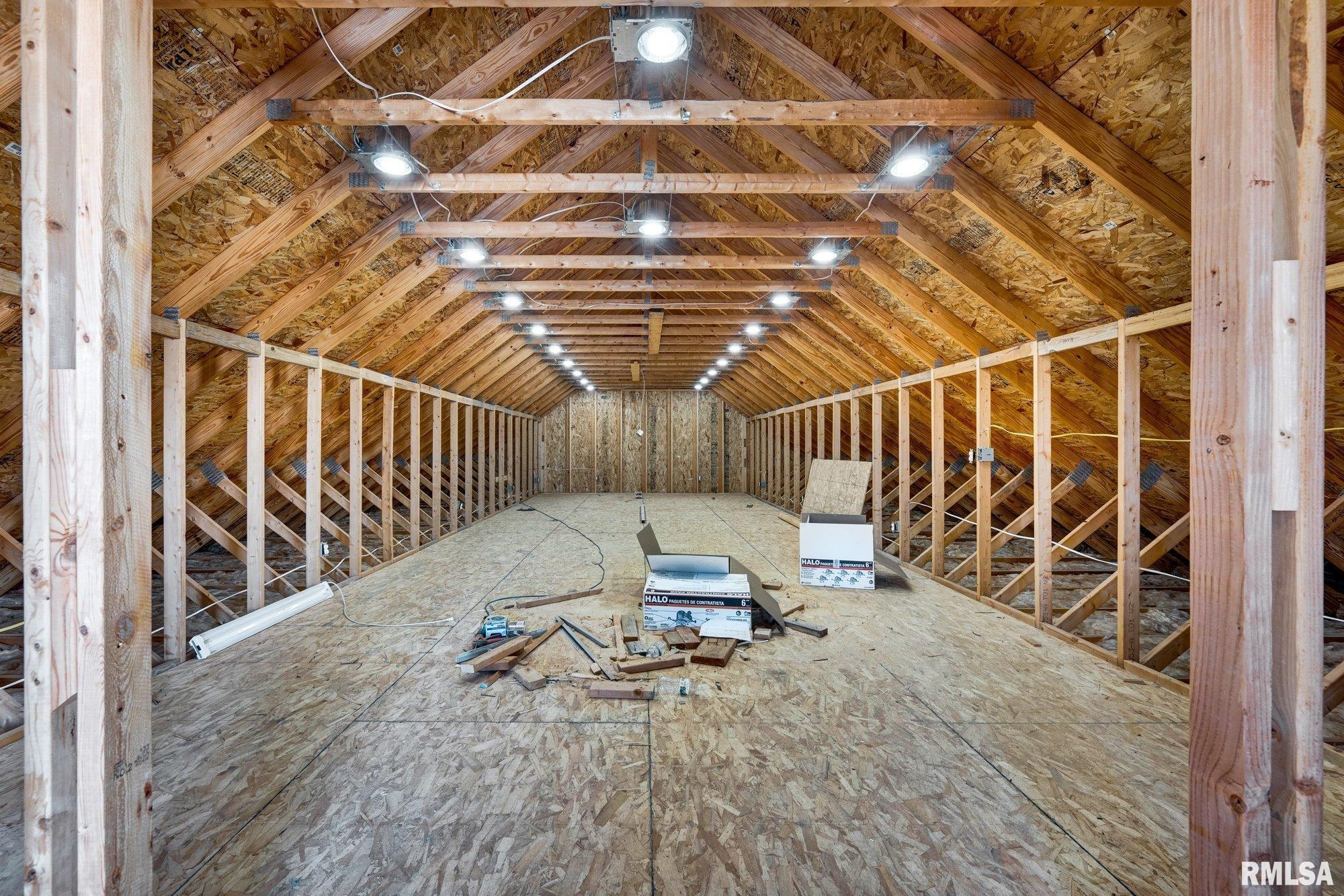 1122 Sun Road Washburn, IL 61570 - Photo 30 of 57