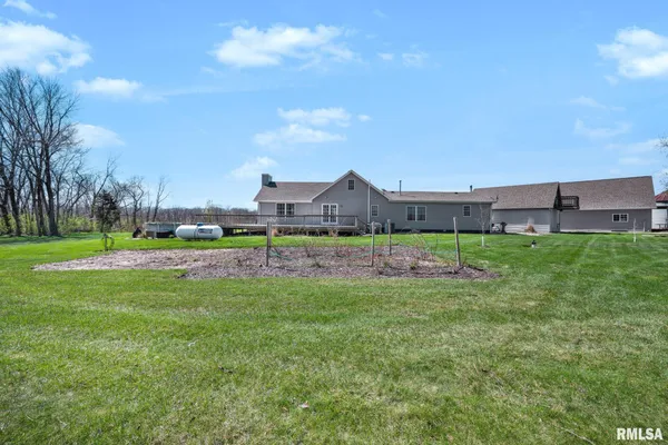 $585,000 | 1122 Sun Road, Washburn, IL 61570