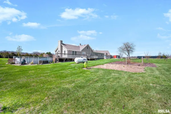 $585,000 | 1122 Sun Road, Washburn, IL 61570