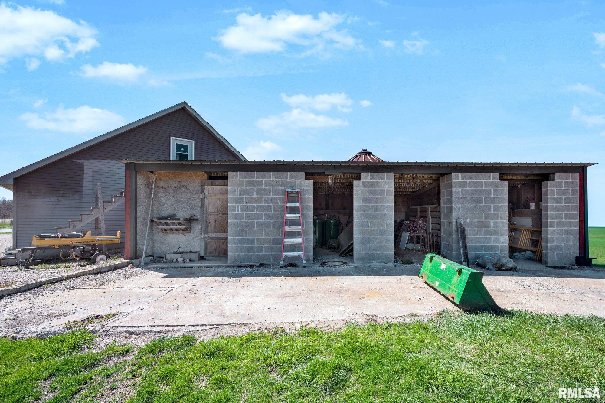 1122 Sun Road Washburn, IL 61570 - Photo 44 of 57