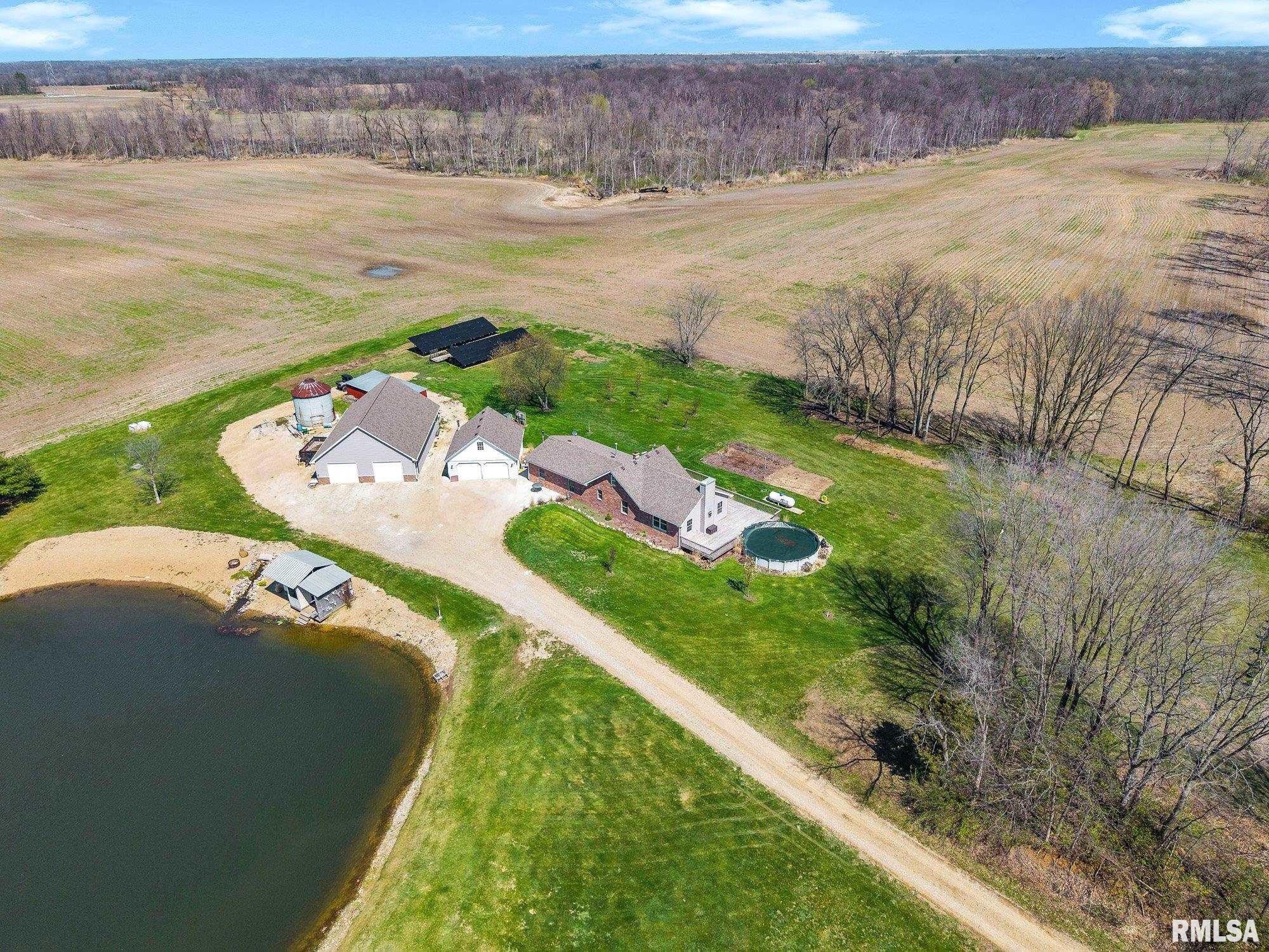 1122 Sun Road Washburn, IL 61570 - Photo 46 of 57