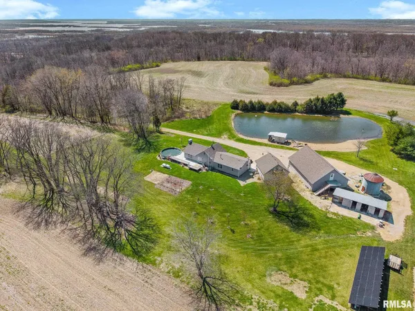 $585,000 | 1122 Sun Road, Washburn, IL 61570