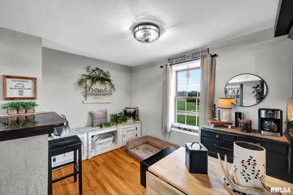 $585,000 | 1122 Sun Road, Washburn, IL 61570