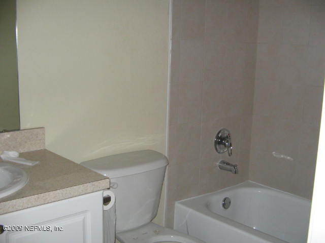 355 Monument Road, Unit 22E2 Jacksonville, FL 32225 - Photo 11 of 12 master bath