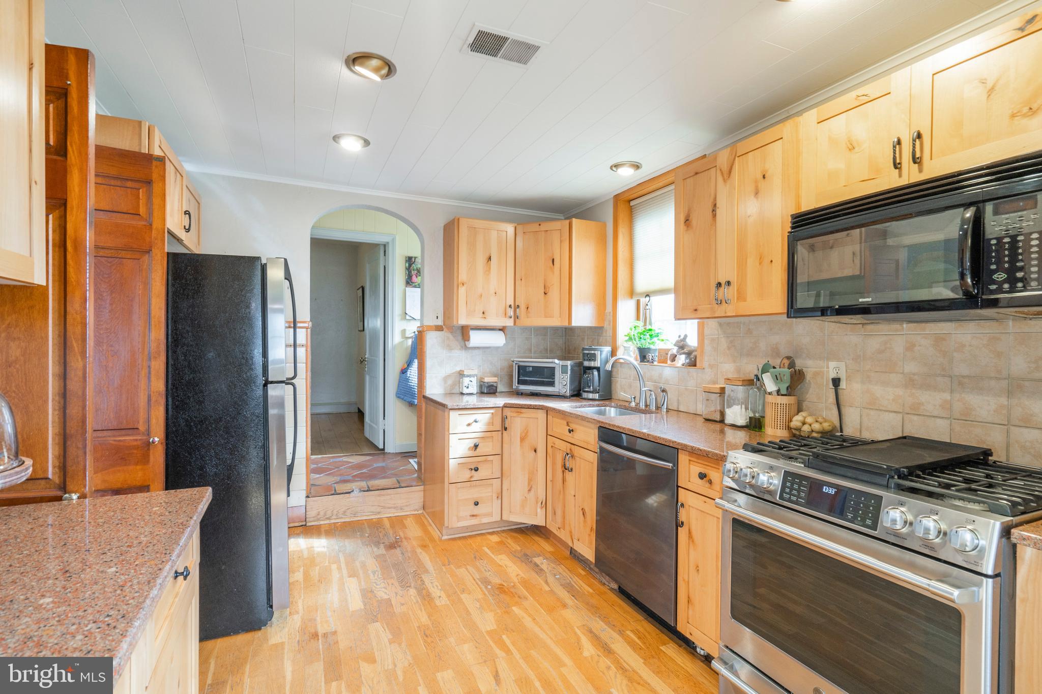 300 Croyden Road Cheltenham, PA 19012 - Photo 16 of 56 Kitchen