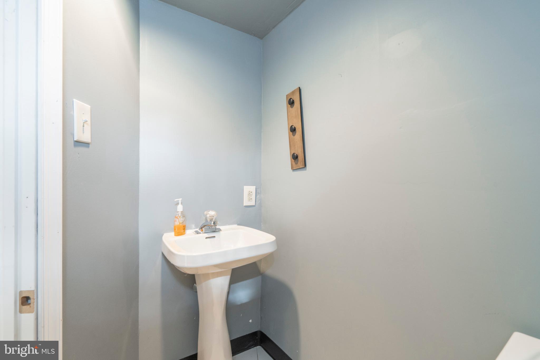 300 Croyden Road Cheltenham, PA 19012 - Photo 40 of 56 Basement Powder Room