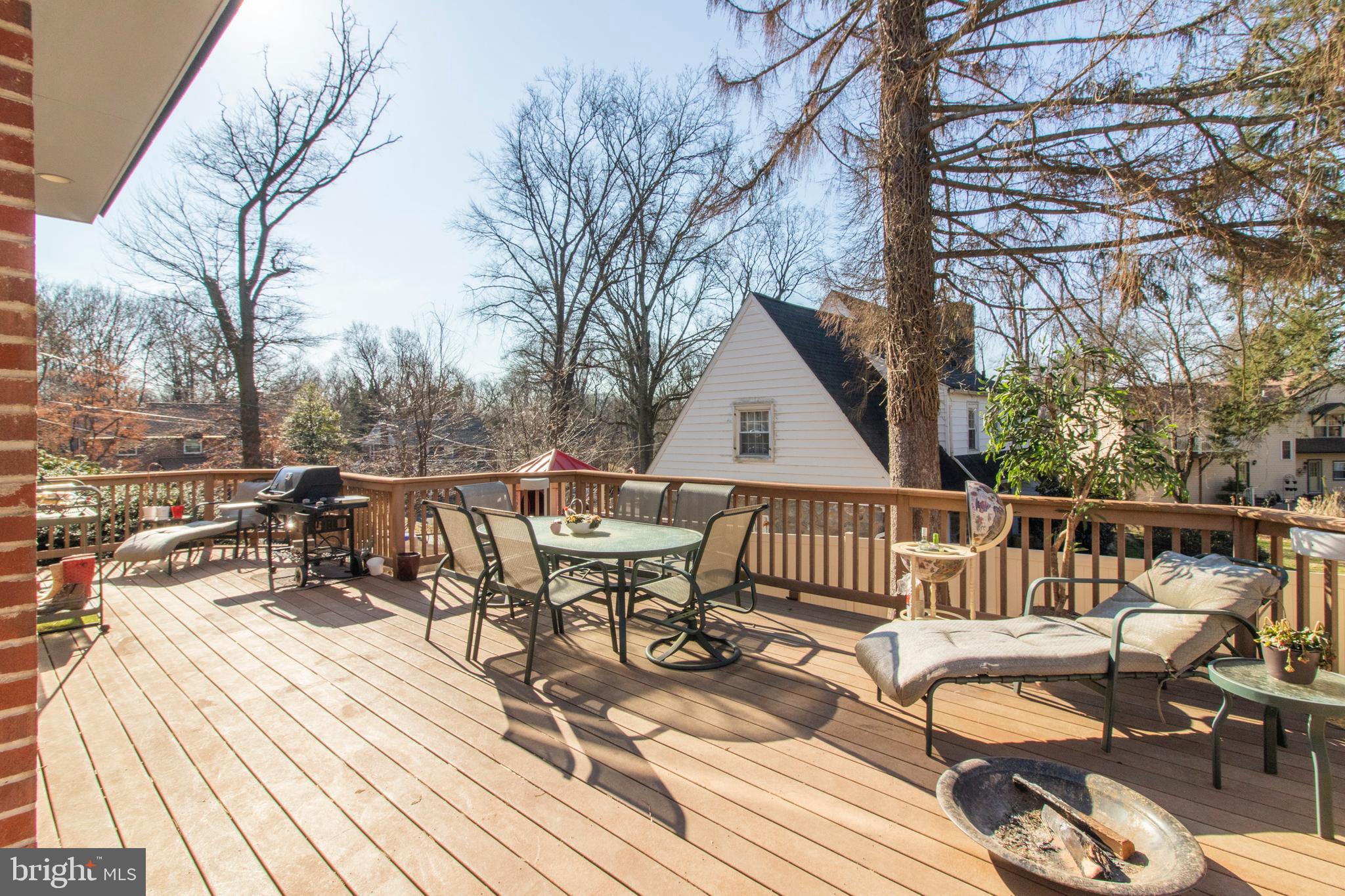 300 Croyden Road Cheltenham, PA 19012 - Photo 53 of 56 Large Deck