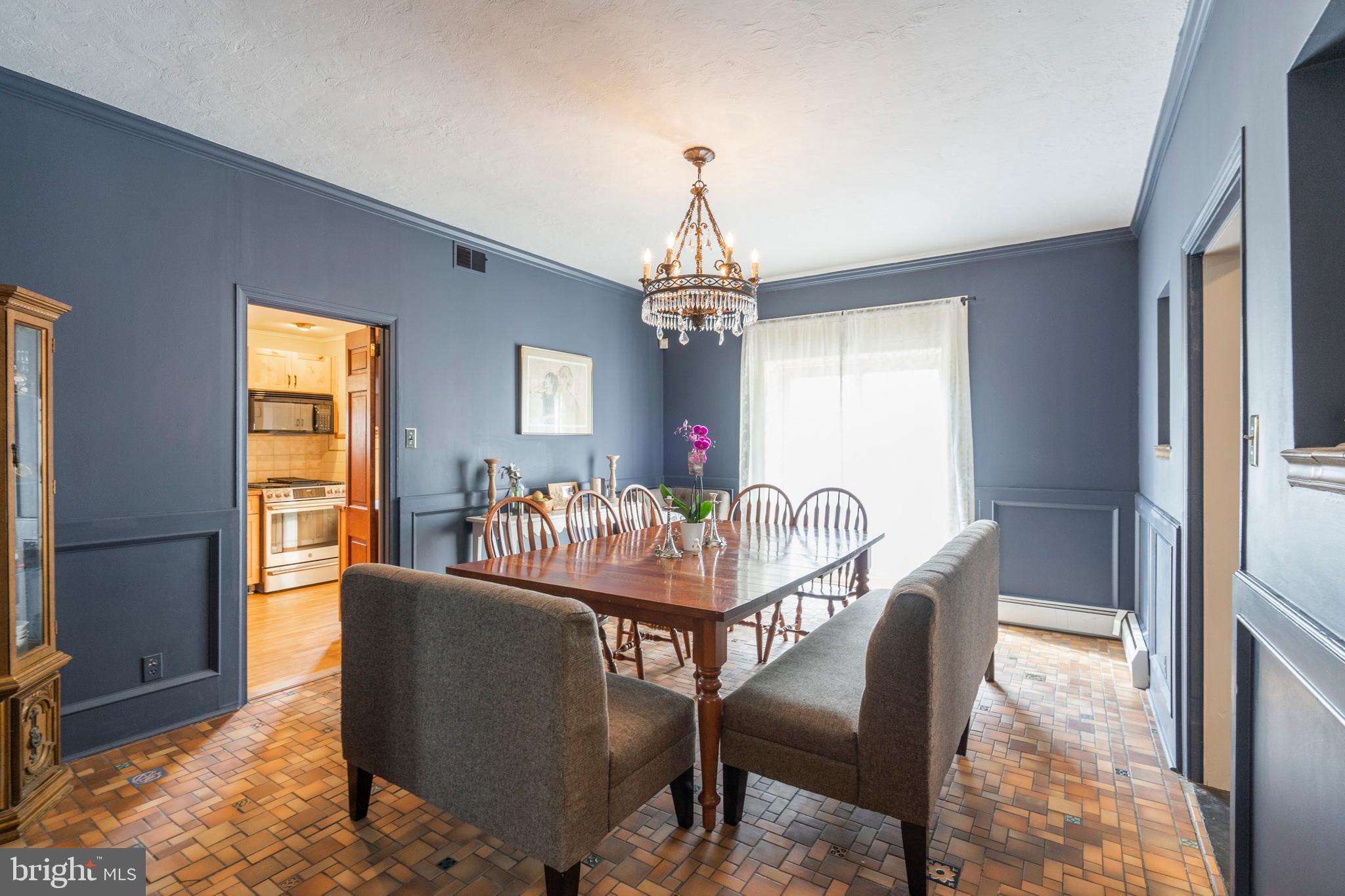 300 Croyden Road Cheltenham, PA 19012 - Photo 9 of 56 Dining Room