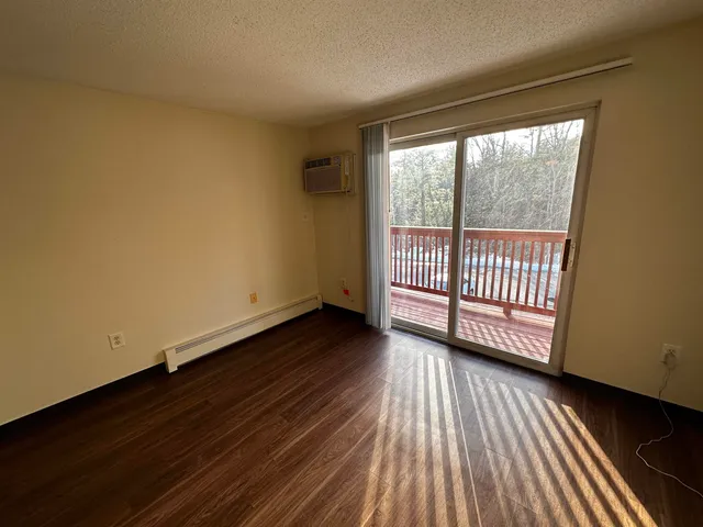 $1,965 | 98 Powers Street, Unit 232, Milford, NH 03055