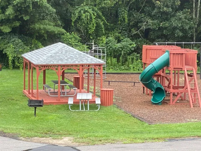 $1,965 | 98 Powers Street, Unit 232, Milford, NH 03055