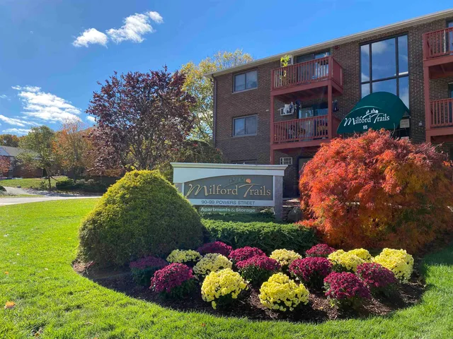 $1,965 | 98 Powers Street, Unit 232, Milford, NH 03055