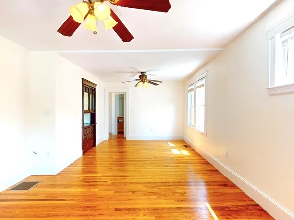 $3,650 | 25 Charlotte Road, Waltham, MA 02453