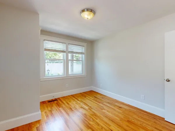 $3,650 | 25 Charlotte Road, Waltham, MA 02453