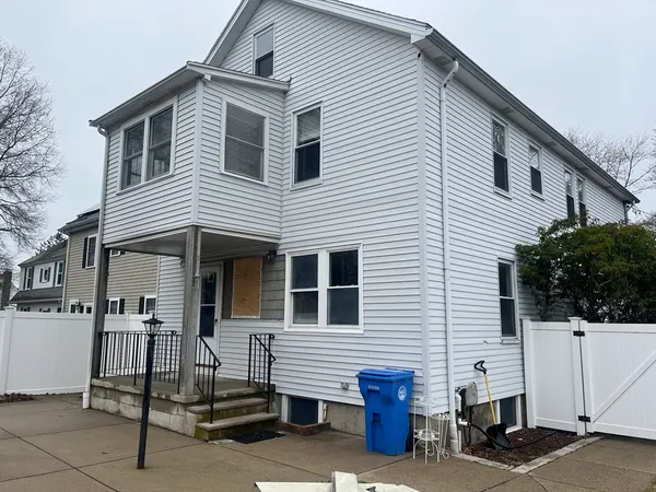 $3,650 | 25 Charlotte Road, Waltham, MA 02453