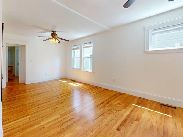 $3,650 | 25 Charlotte Road, Waltham, MA 02453