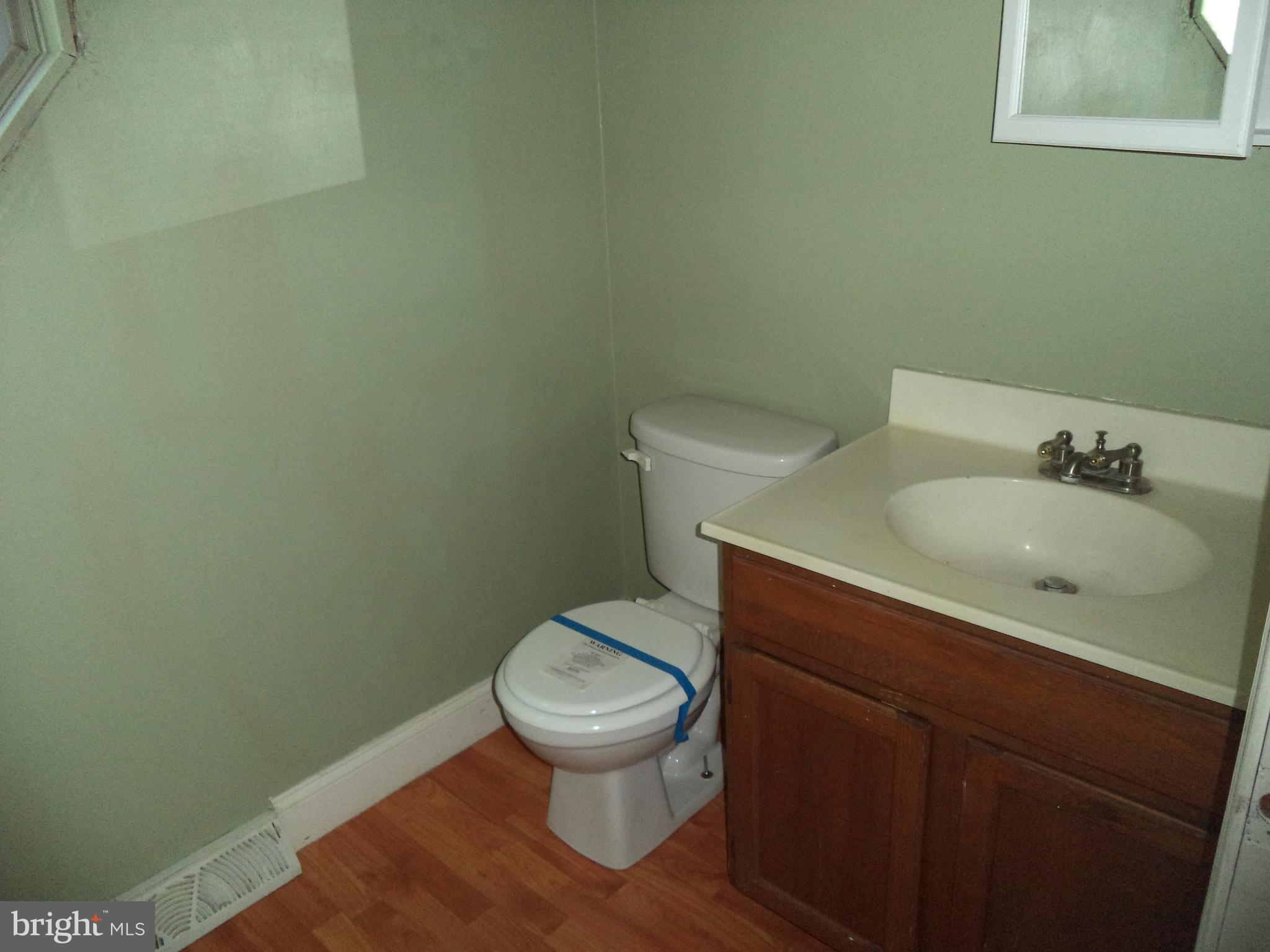 17805 Broadfording Road Hagerstown, MD 21740 - Photo 19 of 19 Bath