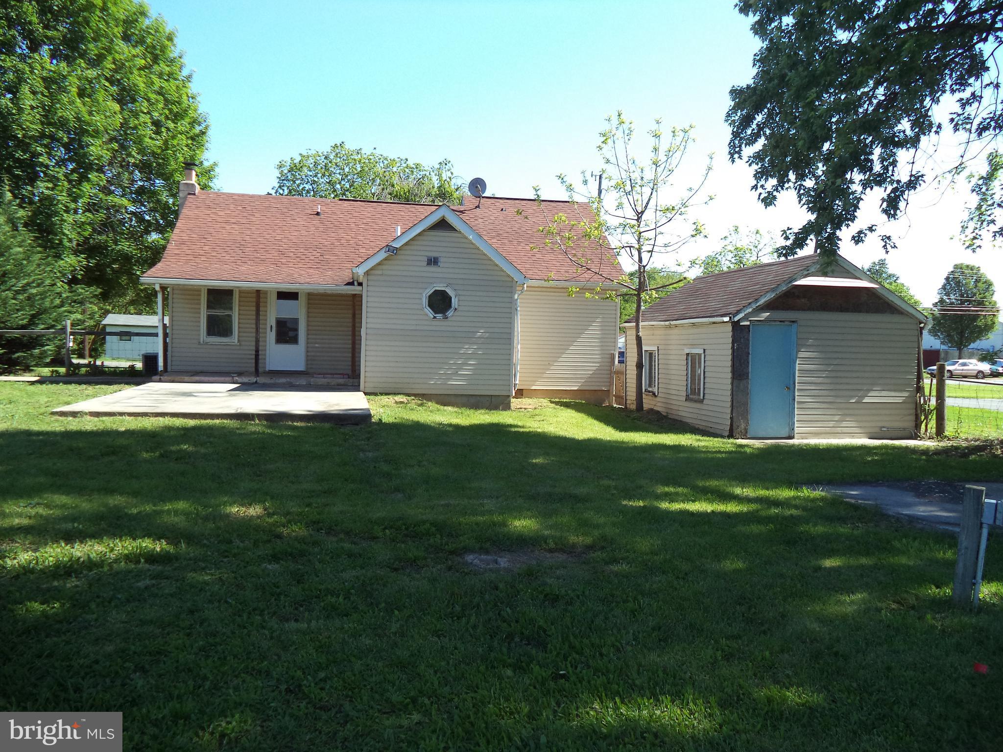 17805 Broadfording Road Hagerstown, MD 21740 - Photo 3 of 19 Exterior (Rear)