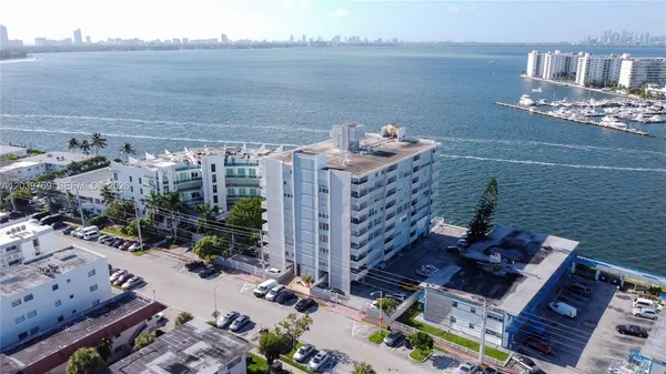 $2,150 | 2016 Bay Drive, Unit 201, Miami Beach, FL 33141