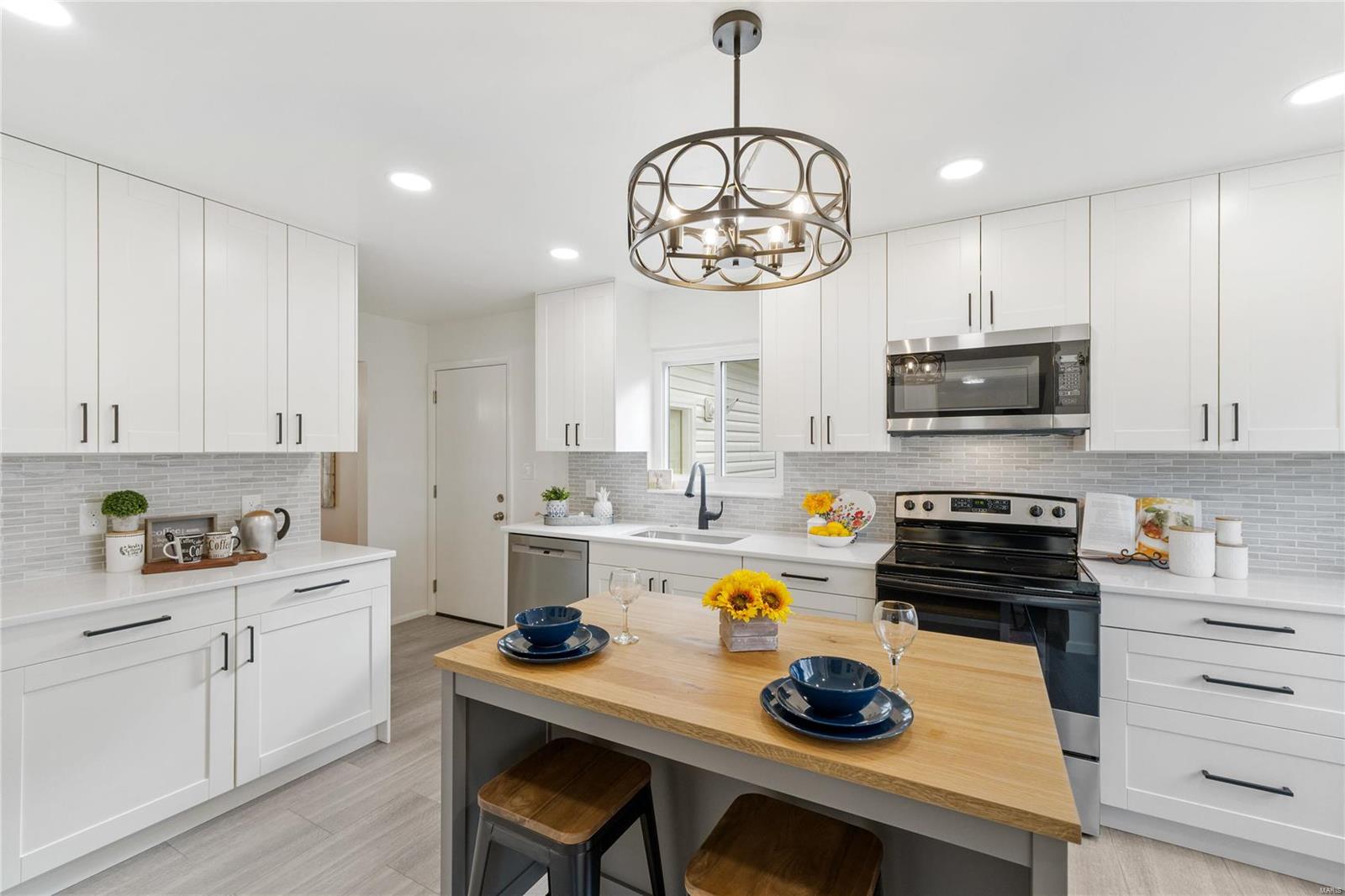 1533 Craig Road St. Louis, MO 63146 - Photo 12 of 44 Gallery Image 12