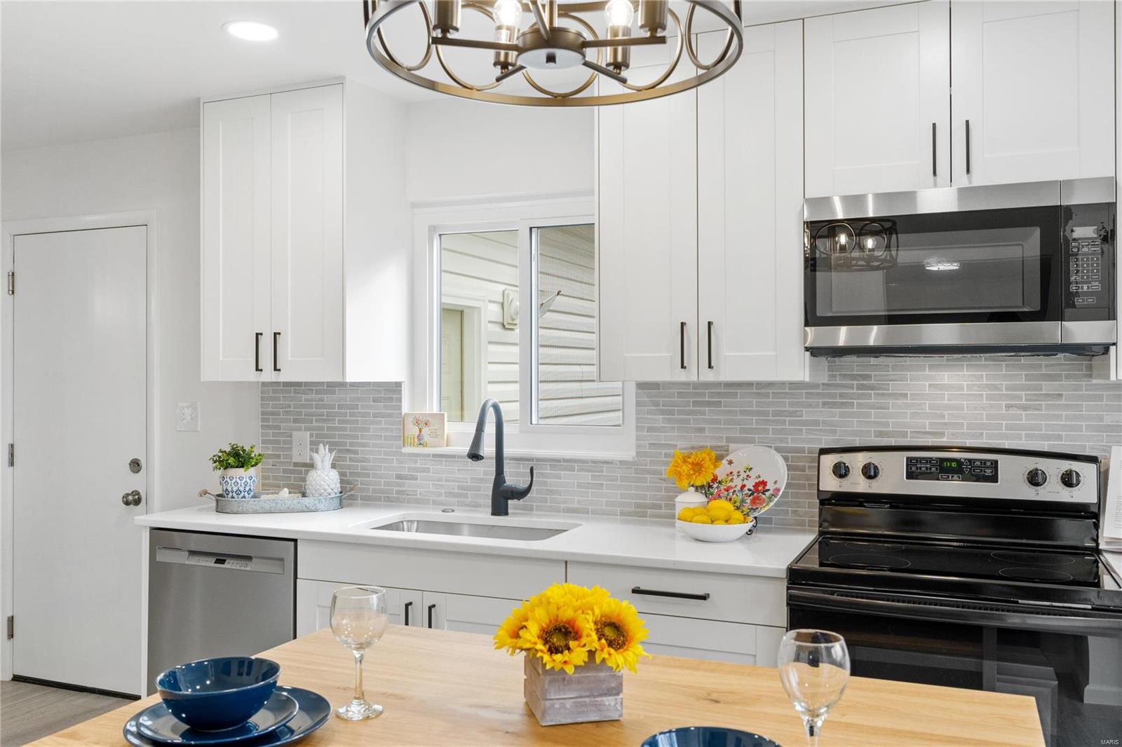 1533 Craig Road St. Louis, MO 63146 - Photo 13 of 44 Gallery Image 13