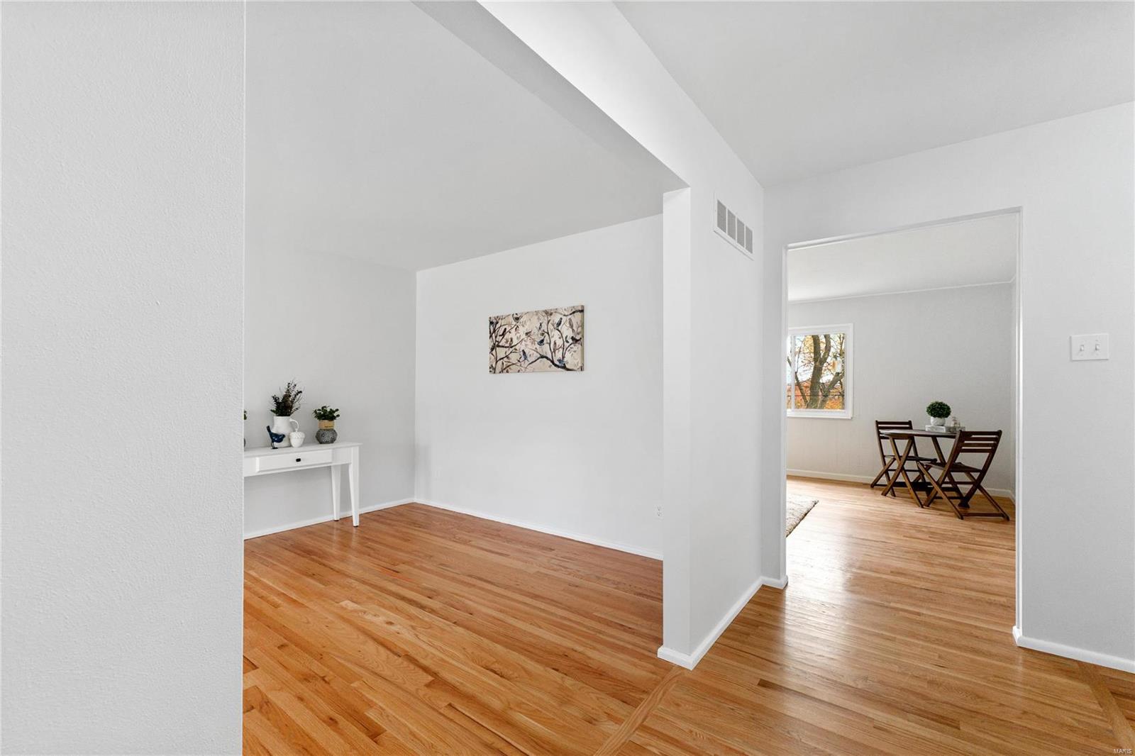 1533 Craig Road St. Louis, MO 63146 - Photo 7 of 44 Gallery Image 7