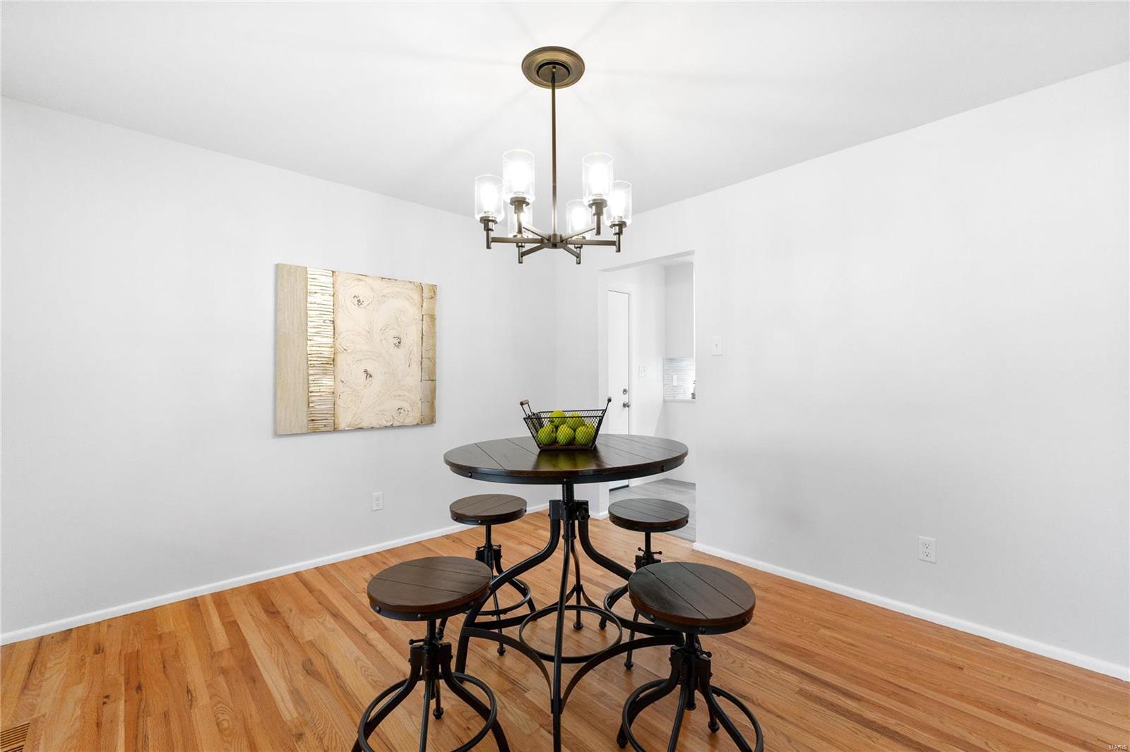 1533 Craig Road St. Louis, MO 63146 - Photo 10 of 44 Gallery Image 10