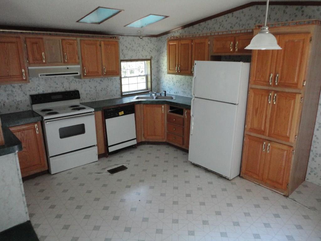 225 Darling Road Hudson, ME 04449 - Photo 4 of 10 Photo