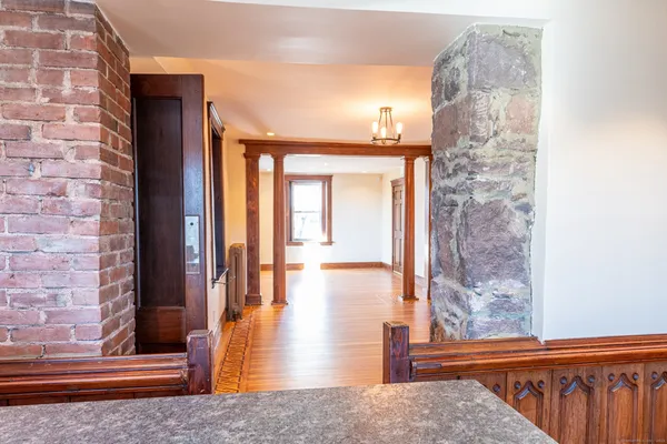 $2,850 | 37 East Pearl Street, New Haven, CT 06513