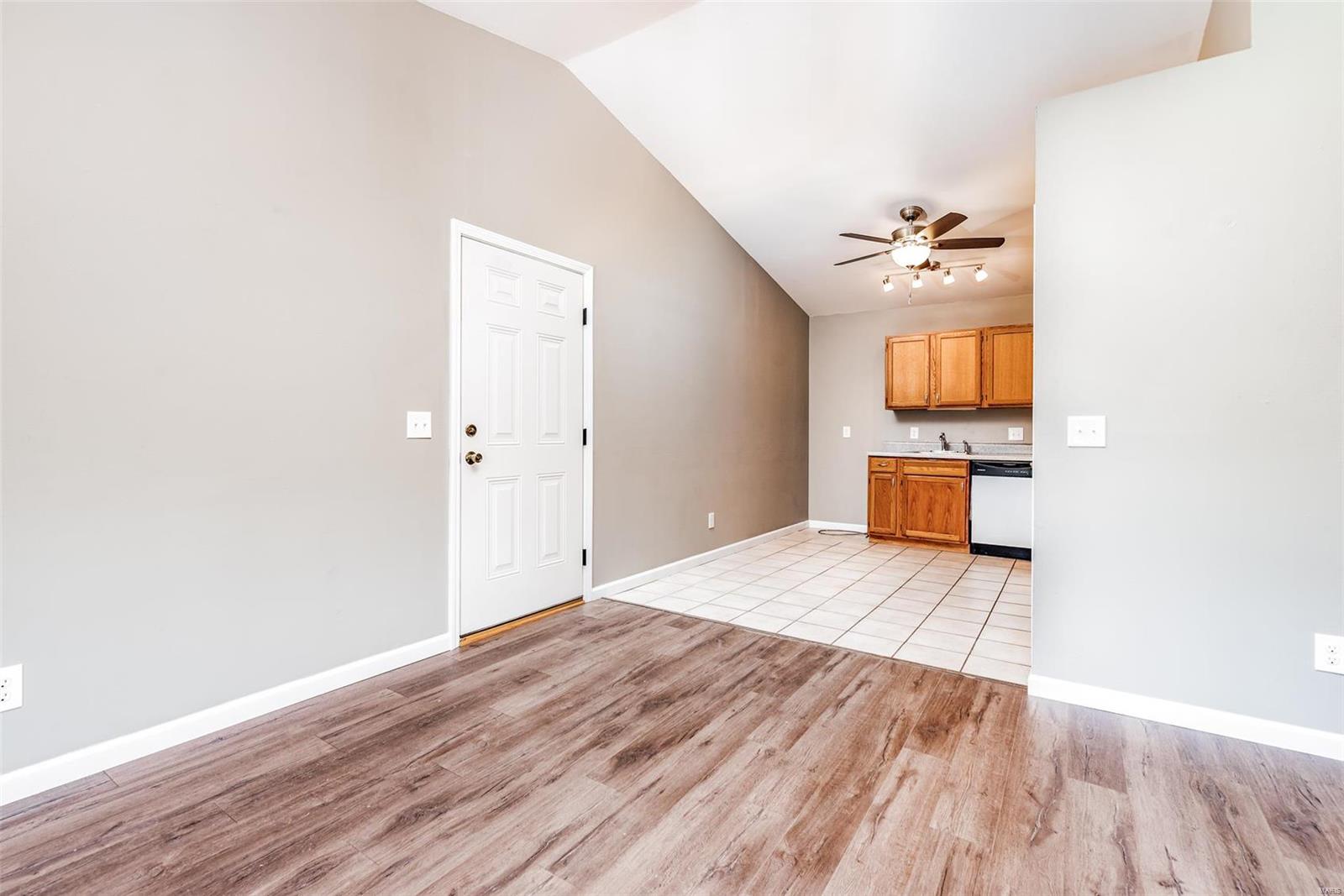 757 Ridgeside Drive, Unit L Ballwin, MO 63021 - Photo 3 of 17