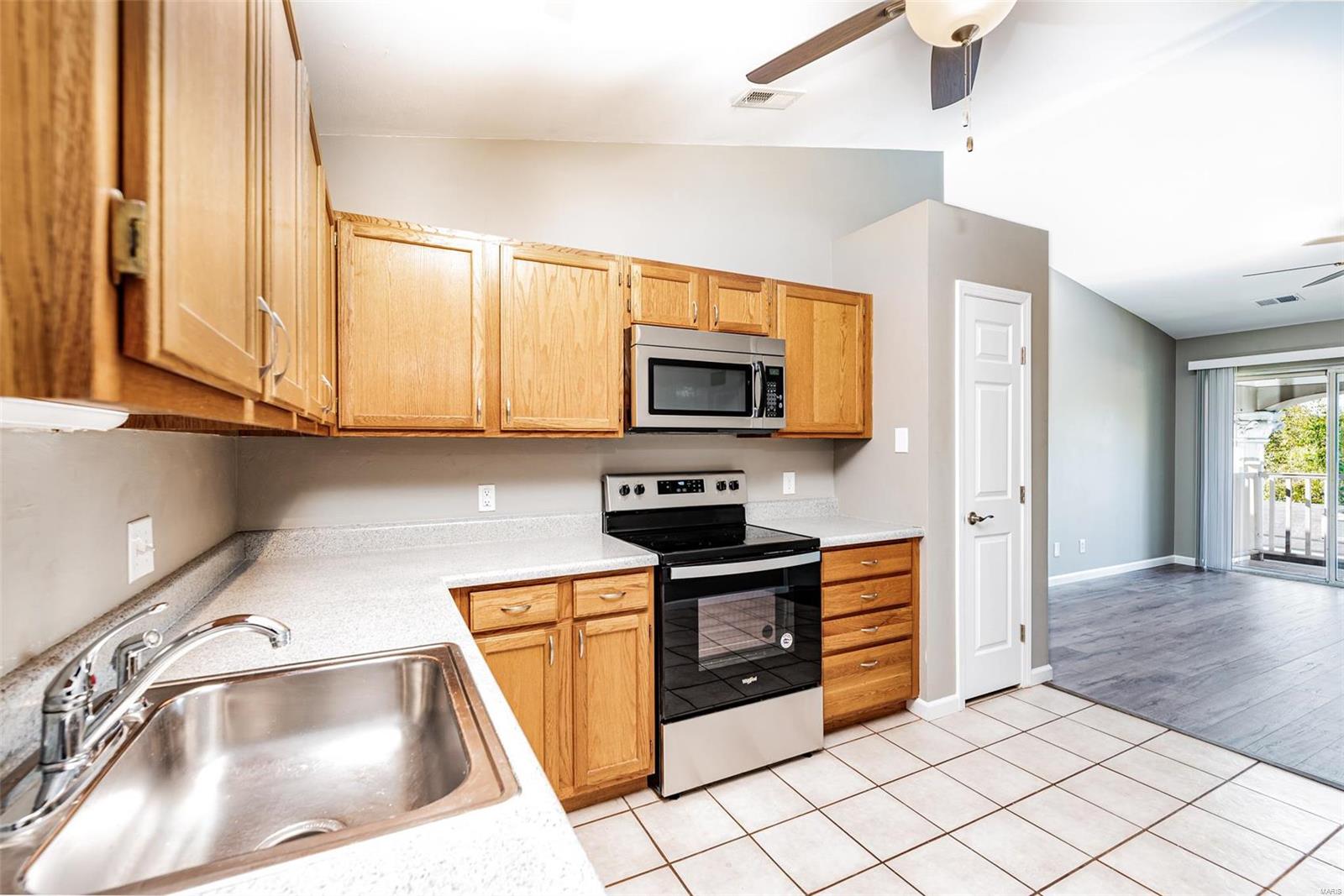 757 Ridgeside Drive, Unit L Ballwin, MO 63021 - Photo 5 of 17