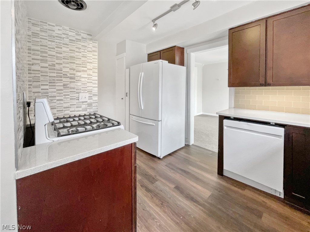 2382 Rinard Road Cleveland, OH 44118 - Photo 9 of 24 Gallery Image 9