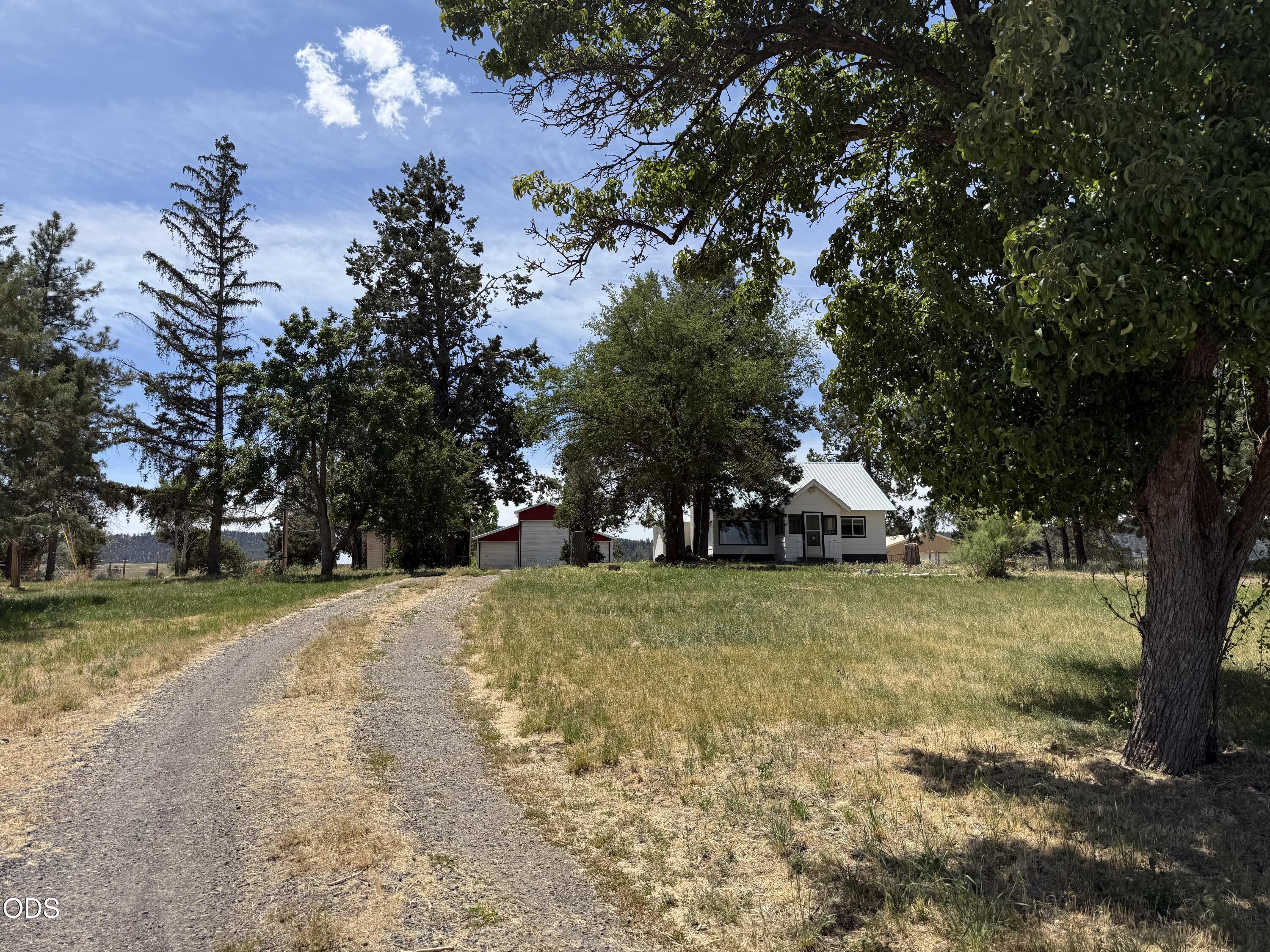 3330 Orindale Road Klamath Falls, OR 97601 - Photo 32 of 46