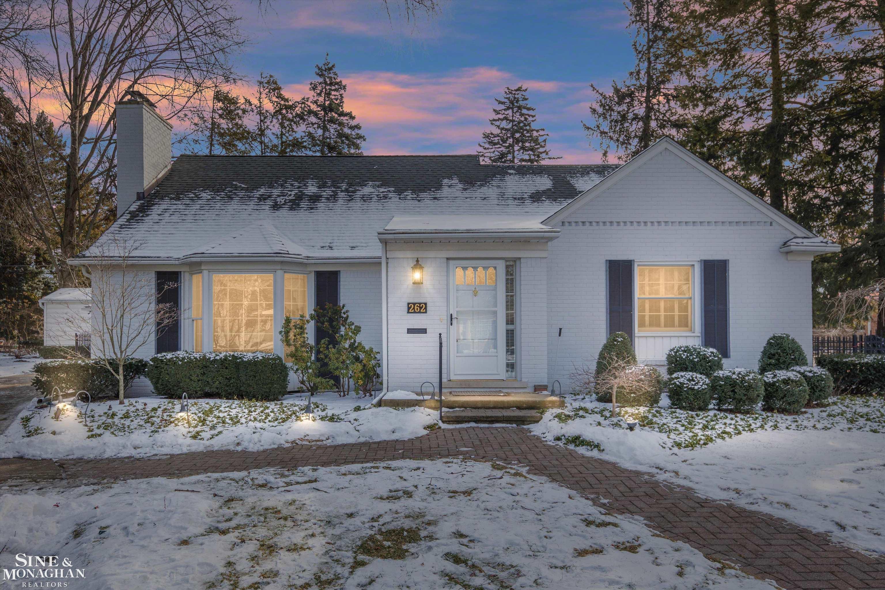 262 Stephens Road Grosse Pointe, MI 48236 - Photo 33 of 33 50166432-405341e2-71b7-449e-9450-8f1df1eee40c.JPG