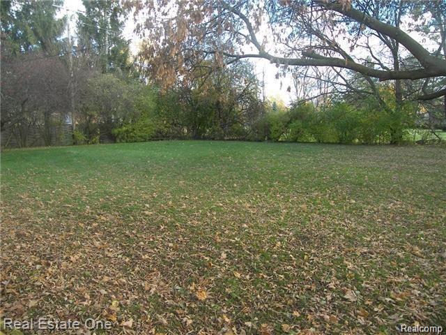 5303 South Genesee Road Grand Blanc, MI 48439 - Photo 9 of 16 genesee2.jpg