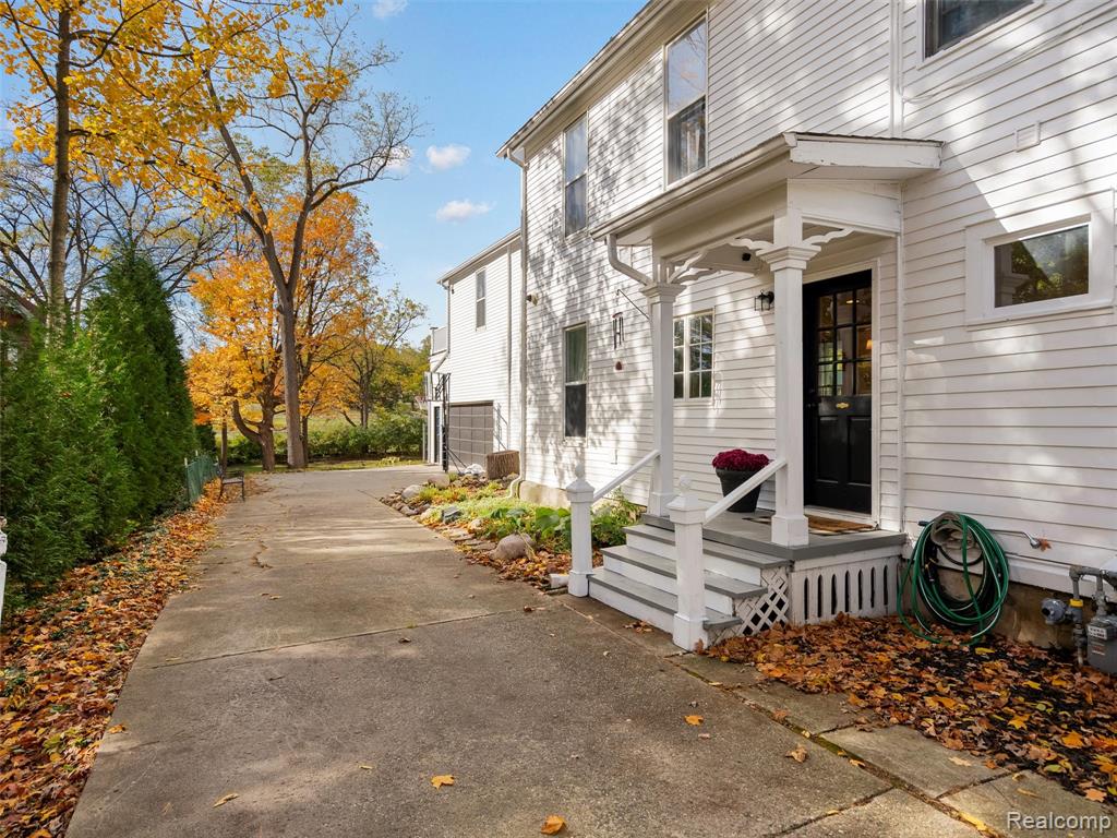 319 Chandler Street Romeo, MI 48065 - Photo 5 of 61 Gallery Image 5