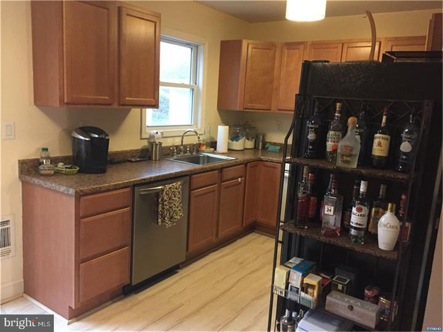 706 South Harmony Road Newark, DE 19713 - Photo 3 of 18