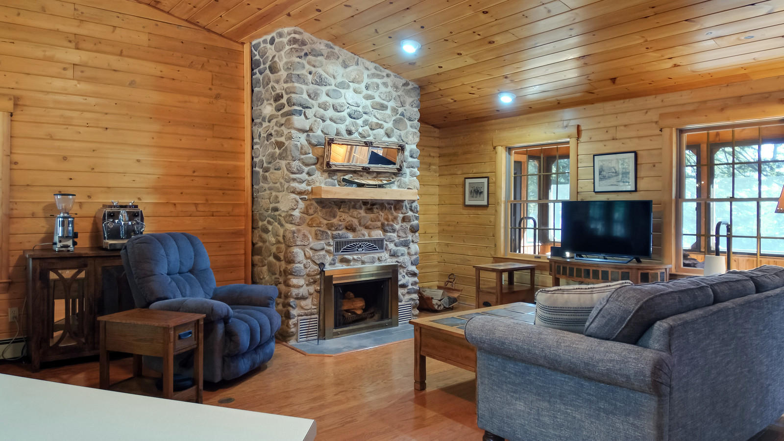 304 Timber Point Road Belgrade, ME 04917 - Photo 29 of 58 Living Room