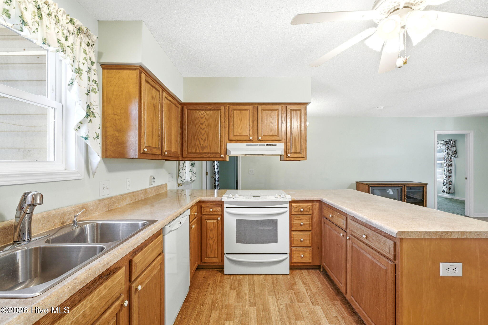 130 Fairview Road Leland, NC 28451 - Photo 13 of 36 shniderproductions.com-13