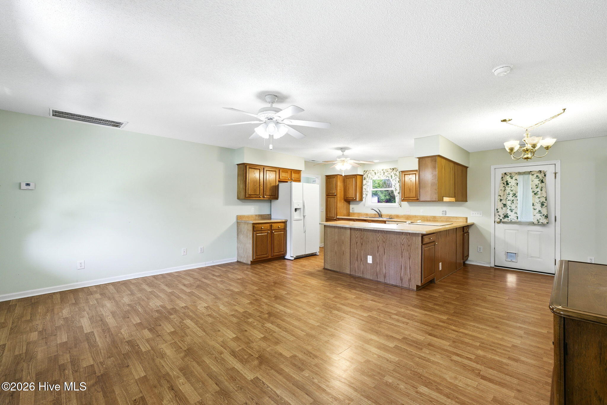 130 Fairview Road Leland, NC 28451 - Photo 7 of 36 shniderproductions.com-7