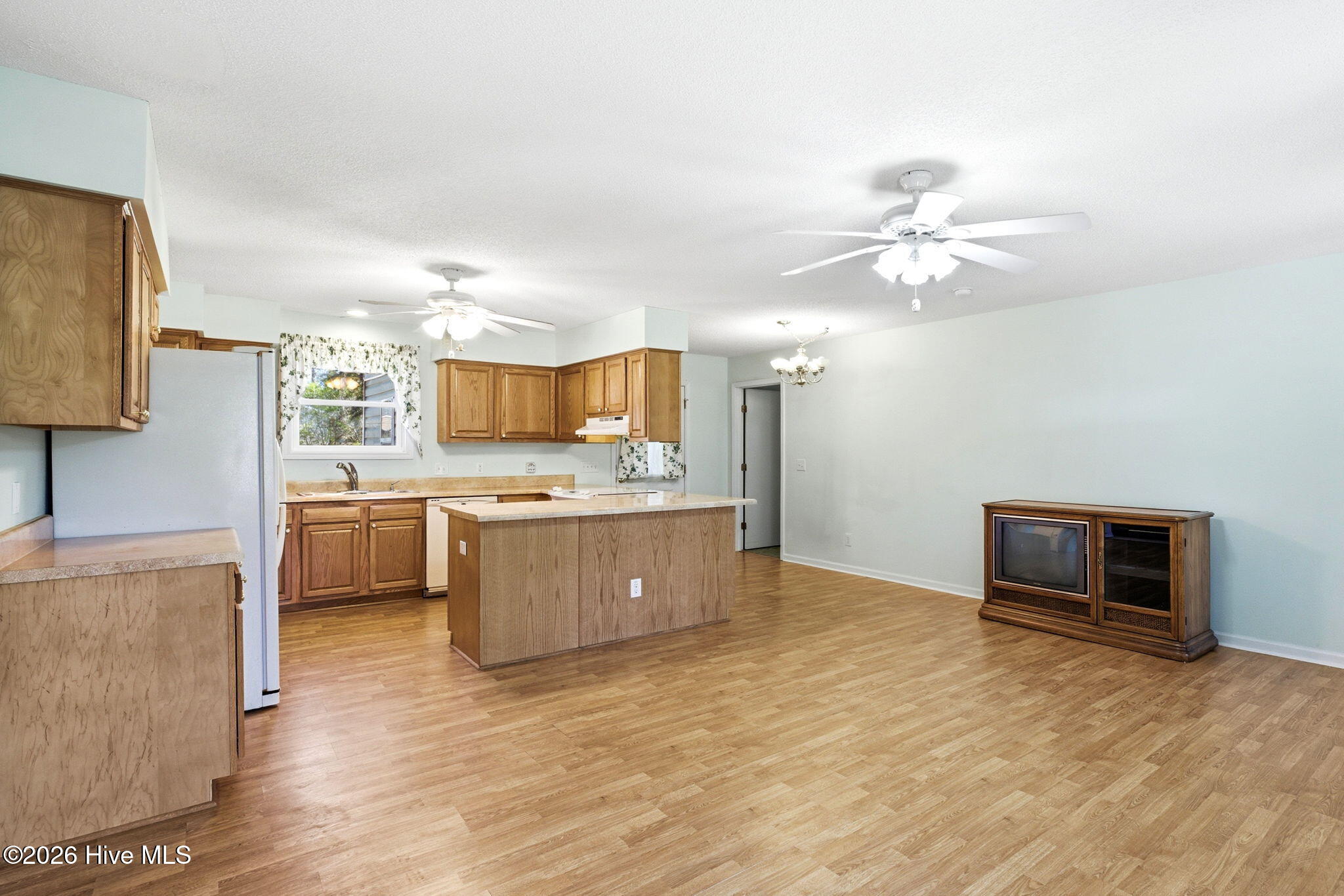 130 Fairview Road Leland, NC 28451 - Photo 8 of 36 shniderproductions.com-6