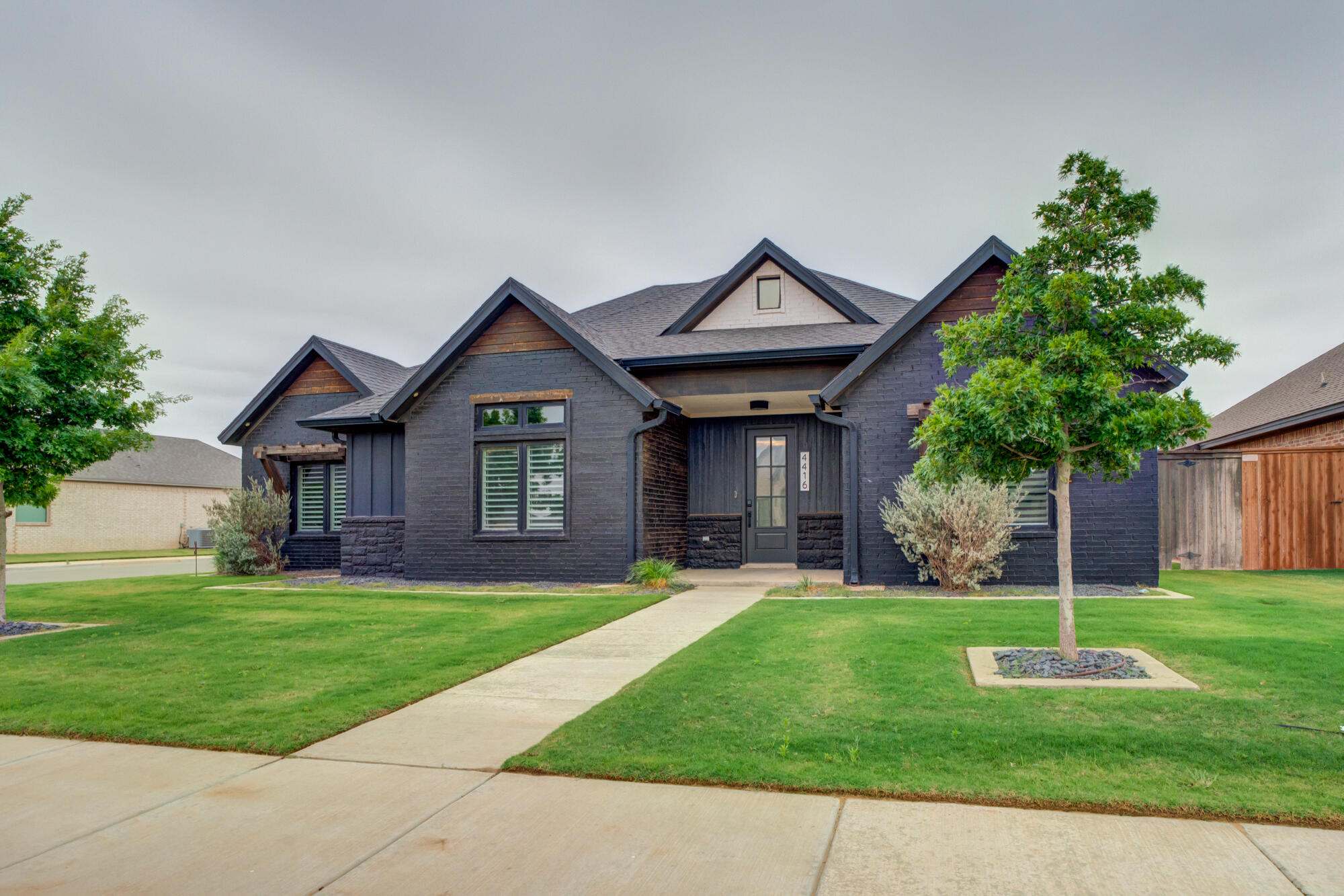 4416 140th Street Lubbock, TX 79424 - Photo 3 of 38 DSC09938_39_40_41_42