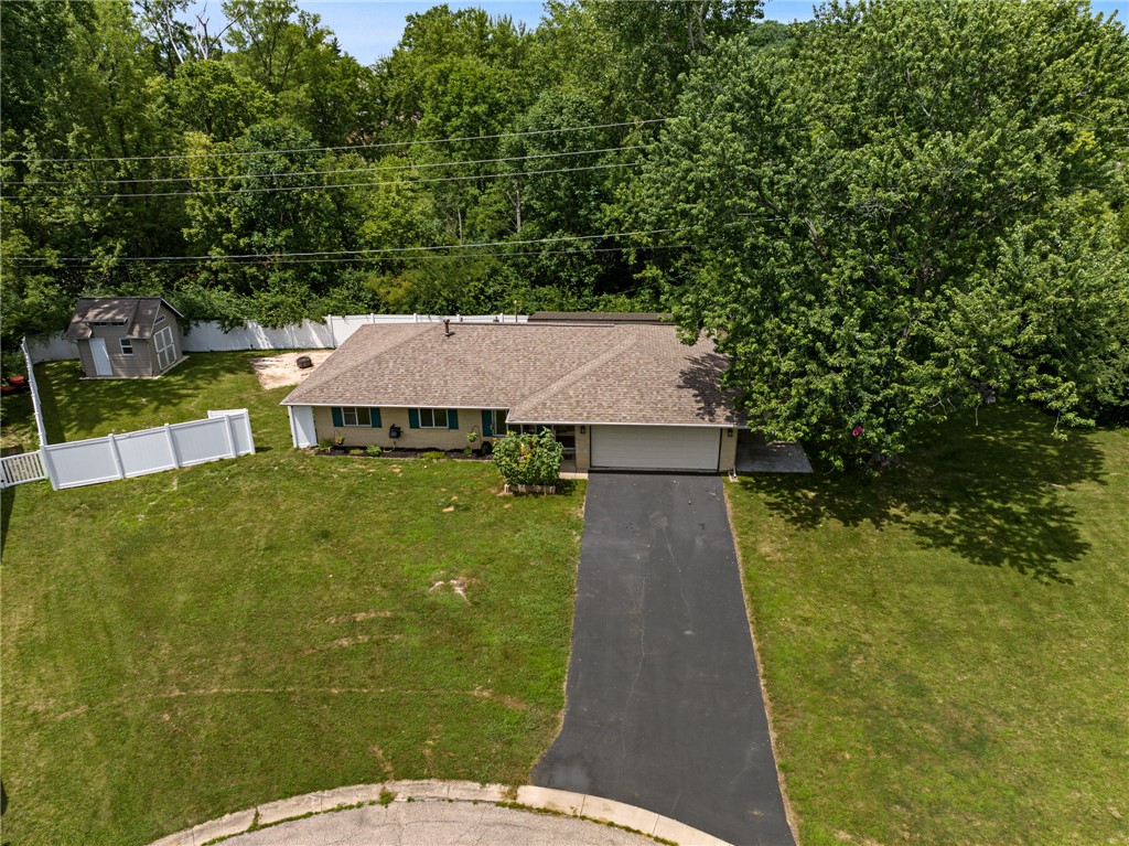 7481 Mohawk Trail Road Dayton, OH 45459 - Photo 3 of 37