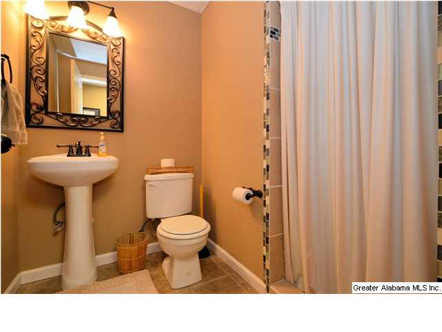 1056 Stoneykirk Road Pelham, AL 35124 - Photo 20 of 32